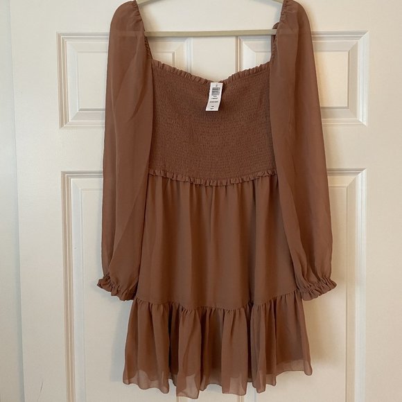 Aritzia Dresses & Skirts - Aritzia Tiered Mini Dress